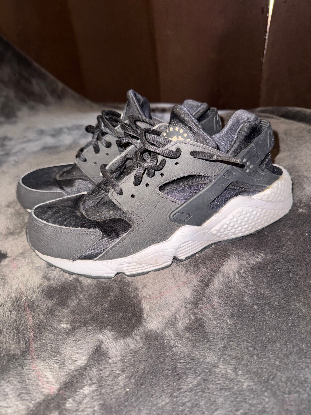 Nike Air Huarache Men's Shoes Size 9 Black Athletic Sneakers